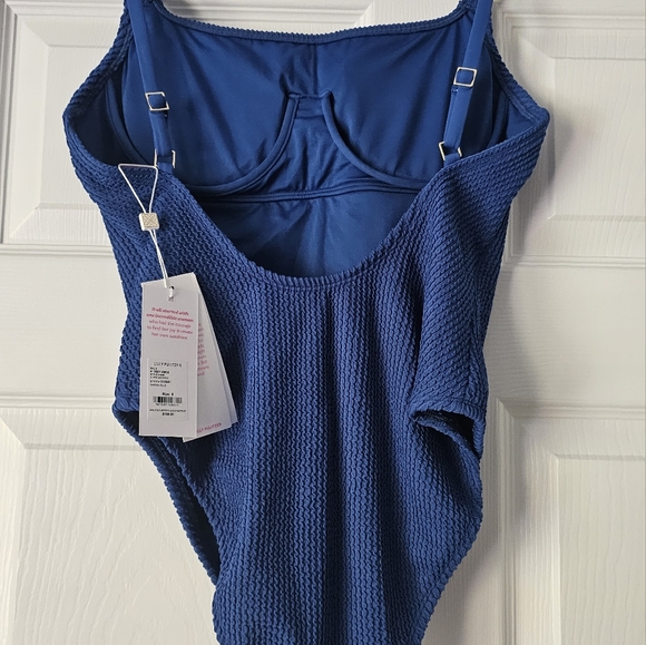 LILLY PULITZER  Barton Blue bathing suit - Picture 2 of 3